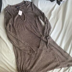 2000’s Keyhole Sweater Dress